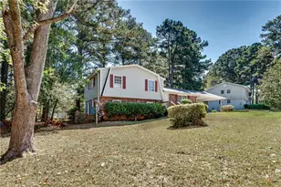 6278 Thornhedge Dr, Riverdale, GA 30296 - Photo 2