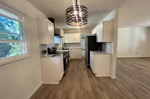 898 Verona Dr, Clarkston, GA 30021 - Photo 16