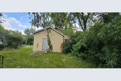 1307 E 42nd Street, Savannah, GA 31404 - Photo 2