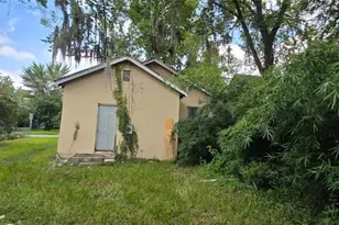 1307 E 42nd St, Savannah, GA 31404 - Photo 2