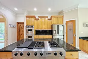 6709 Wooded Cove Ct, Flowery Branch, GA 30542 - Photo 28