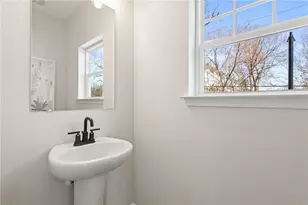 1969 Hollywood Rd NW, Atlanta, GA 30318 - Photo 18