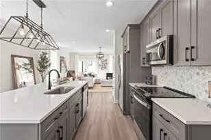 1967 Hollywood Rd NW, Atlanta, GA 30318 - Photo 18