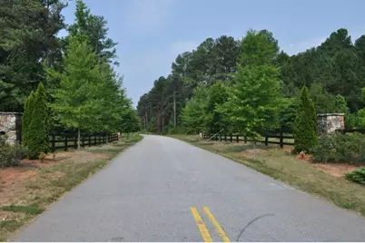 535 Penny Lane, Loganville, GA 30052 - Photo 4