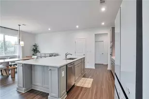 1106 Michigan Cir, Hoschton, GA 30548 - Photo 8