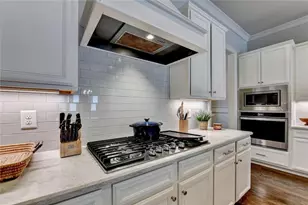 1807 Falling Sky Ct NE, Brookhaven, GA 30319 - Photo 8