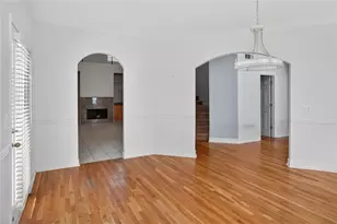 1366 Brookhaven Village Cir NE, Atlanta, GA 30319 - Photo 12