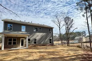 986 Lakeview Oaks Ct, Grayson, GA 30017 - Photo 2