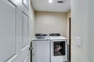 8241 McKenzie Pl, Lithonia, GA 30058 - Photo 12