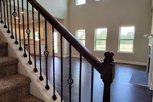 996 Lakeview Oaks Ct, Grayson, GA 30017 - Photo 4