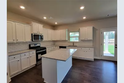 996 Lakeview Oaks Court, Grayson, GA 30017 - Photo 12