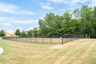 1990 Drew Dr, Atlanta, GA 30318 - Photo 64