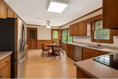 4390 Inns Brook Drive, Snellville, GA 30039 - Photo 4