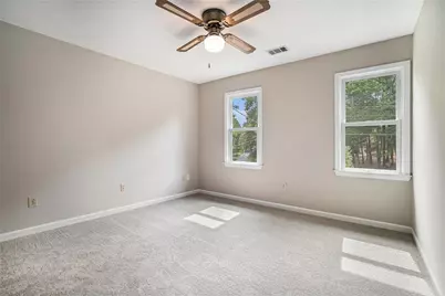 4390 Inns Brook Drive, Snellville, GA 30039 - Photo 16