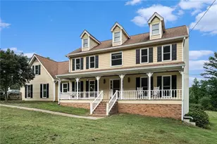 4390 Inns Brook Dr, Snellville, GA 30039 - Photo 1