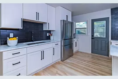 3807 Greenhill Drive, Chamblee, GA 30341 - Photo 12