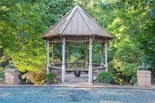 105 Weatherford Pl, Roswell, GA 30075 - Photo 56