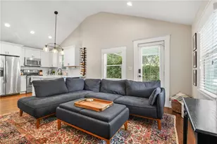 727 Holmes St, Atlanta, GA 30318 - Photo 4