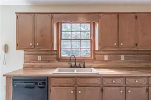 4674 Quail Pointe Dr, Flowery Branch, GA 30542 - Photo 20