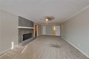 121 Chantilly Ln, Lawrenceville, GA 30043 - Photo 6