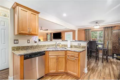 2437 Charleston Pointe Court SE, Atlanta, GA 30316 - Photo 6