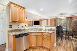 2437 Charleston Pointe Ct SE, Atlanta, GA 30316 - Photo 6