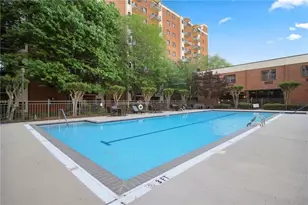 300 Johnson Ferry Rd, Atlanta, GA 30328 - Photo 22