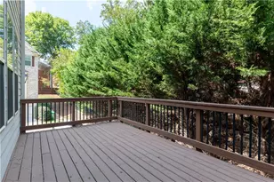 1940 Townsend Ct NE, Atlanta, GA 30329 - Photo 10