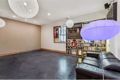 692A Kirkwood Avenue SE, Atlanta, GA 30316 - Photo 4