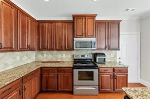 88 Camden Village Dr, Newnan, GA 30265 - Photo 10