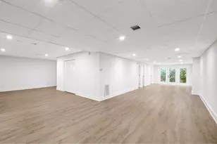 2115 Honeysuckle Ln SW, Atlanta, GA 30311 - Photo 32