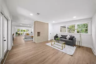 2115 Honeysuckle Ln SW, Atlanta, GA 30311 - Photo 20