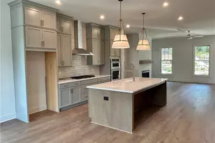 1917 Repose Dr, Chamblee, GA 30341 - Photo 12