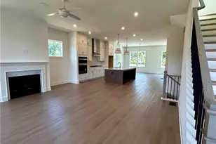 1917 Repose Dr, Chamblee, GA 30341 - Photo 16