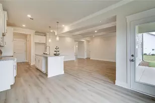 5330 Windridge Pkwy, Gainesville, GA 30507 - Photo 4