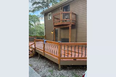 586 Commercial Avenue NW, Atlanta, GA 30318 - Photo 14