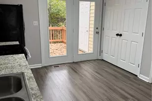 5144 Spring St, Flowery Branch, GA 30542 - Photo 4