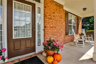 738 Key Largo Ct NE, Auburn, GA 30011 - Photo 4