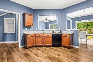 4906 Berkeley Oak Cir, Peachtree Corners, GA 30092 - Photo 6