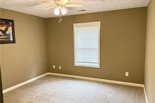 1331 Log Cabin Ln, Lawrenceville, GA 30045 - Photo 18