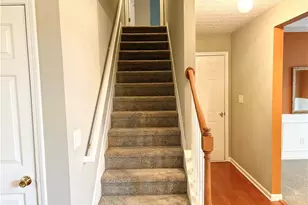 1331 Log Cabin Ln, Lawrenceville, GA 30045 - Photo 10