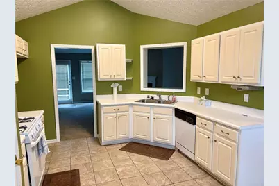 1331 Log Cabin Lane, Lawrenceville, GA 30045 - Photo 4