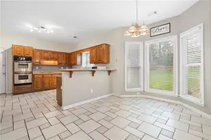 374 Oak Springs Dr, Lawrenceville, GA 30043 - Photo 10