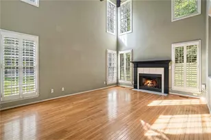 1001 Deer Hollow Dr, Woodstock, GA 30189 - Photo 8