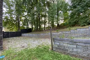 1510 Oklahoma Dr, Buford, GA 30519 - Photo 6