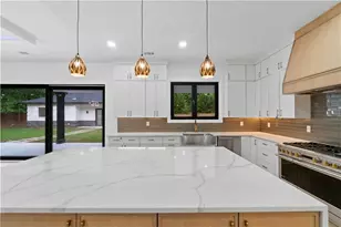 2695 Collins Hill Rd, Lawrenceville, GA 30043 - Photo 20