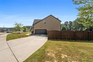 2748 Village Park Dr E, Ellenwood, GA 30294 - Photo 6