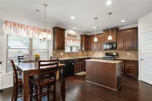 2748 Village Park Dr E, Ellenwood, GA 30294 - Photo 8