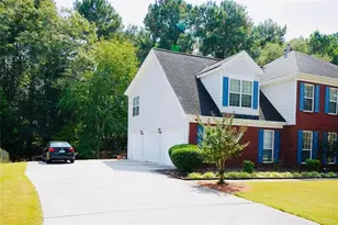 3765 Brushy Wood Dr, Loganville, GA 30052 - Photo 2