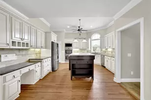 1225 Ewing Ives Dr, Dacula, GA 30019 - Photo 4